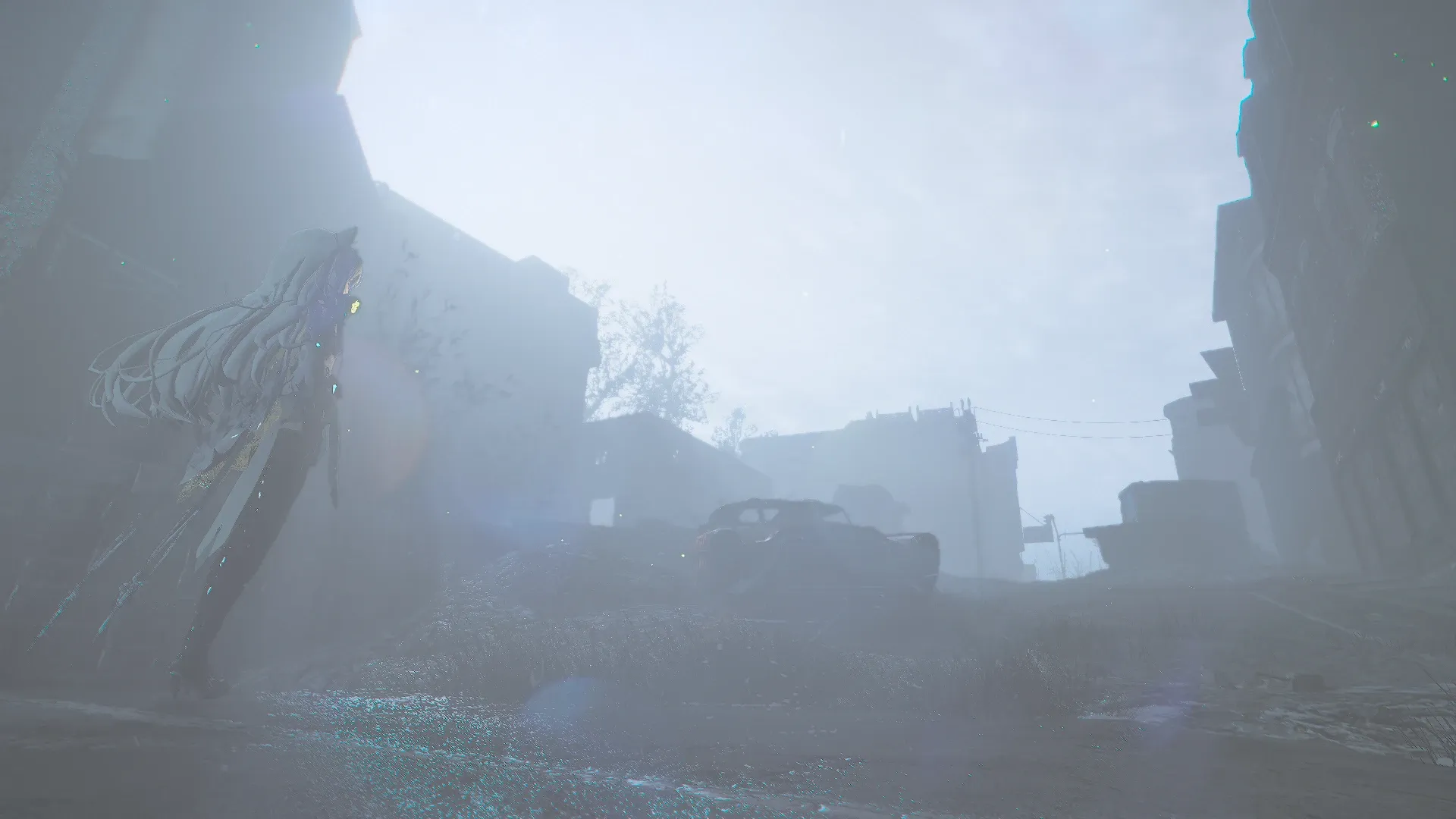 写真: 空が霞む。光り輝くホタルのような粒子が空を舞う。時間の感覚が、とても遅くなったり、早くなるように感じる