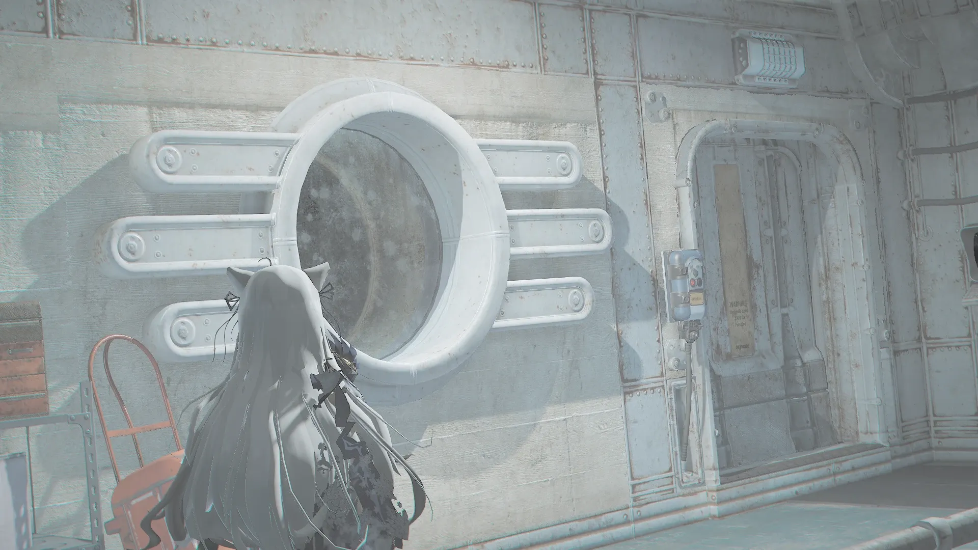 写真: トリガーマン達が守りを固めていた深部にはこれまで見たことの無い信号パターンを発する何かが、壁の向こうにいる事を感じ、そちらを見るSizryavka