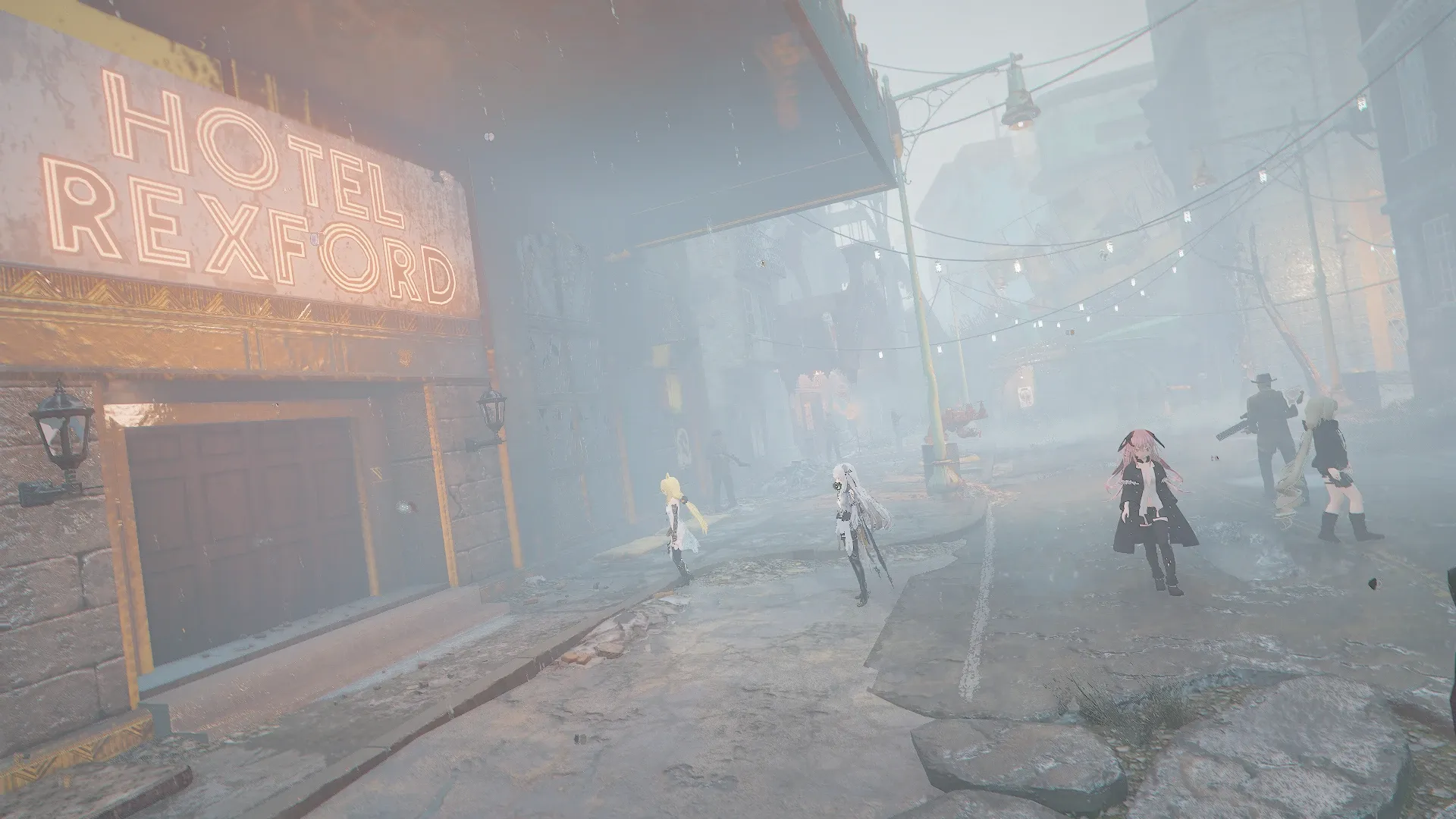 写真: グッドネイバーの町中を歩く人形達