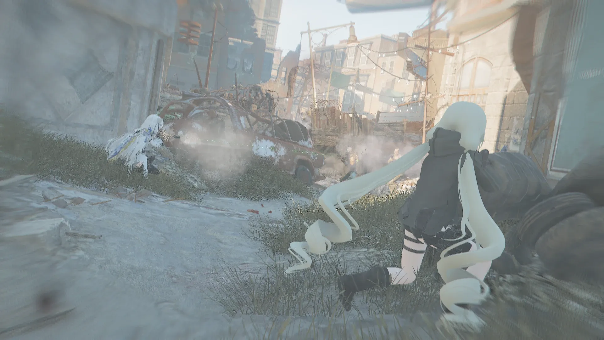 写真: 敵と交戦する人形達