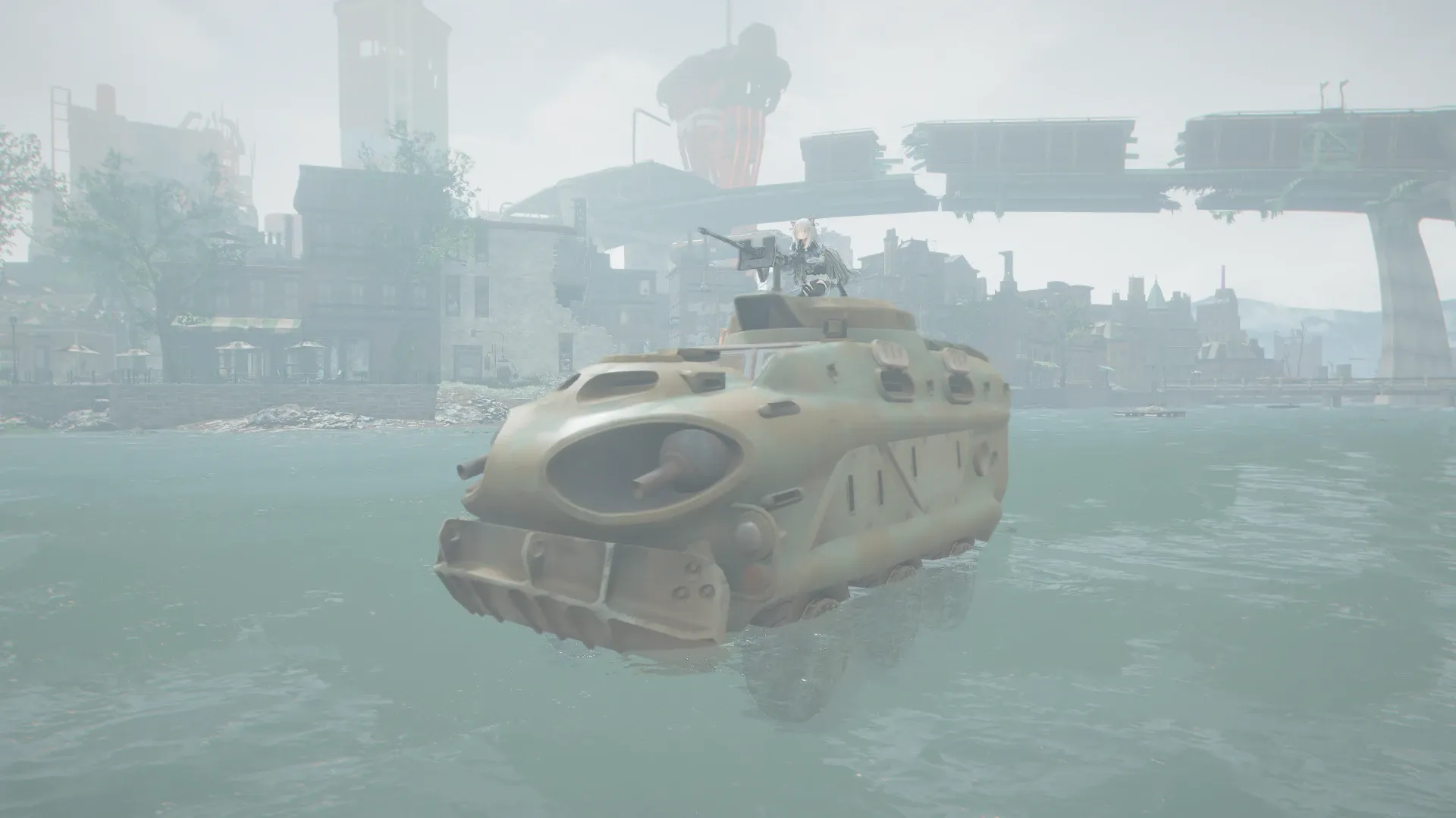 写真: 入水したAPC