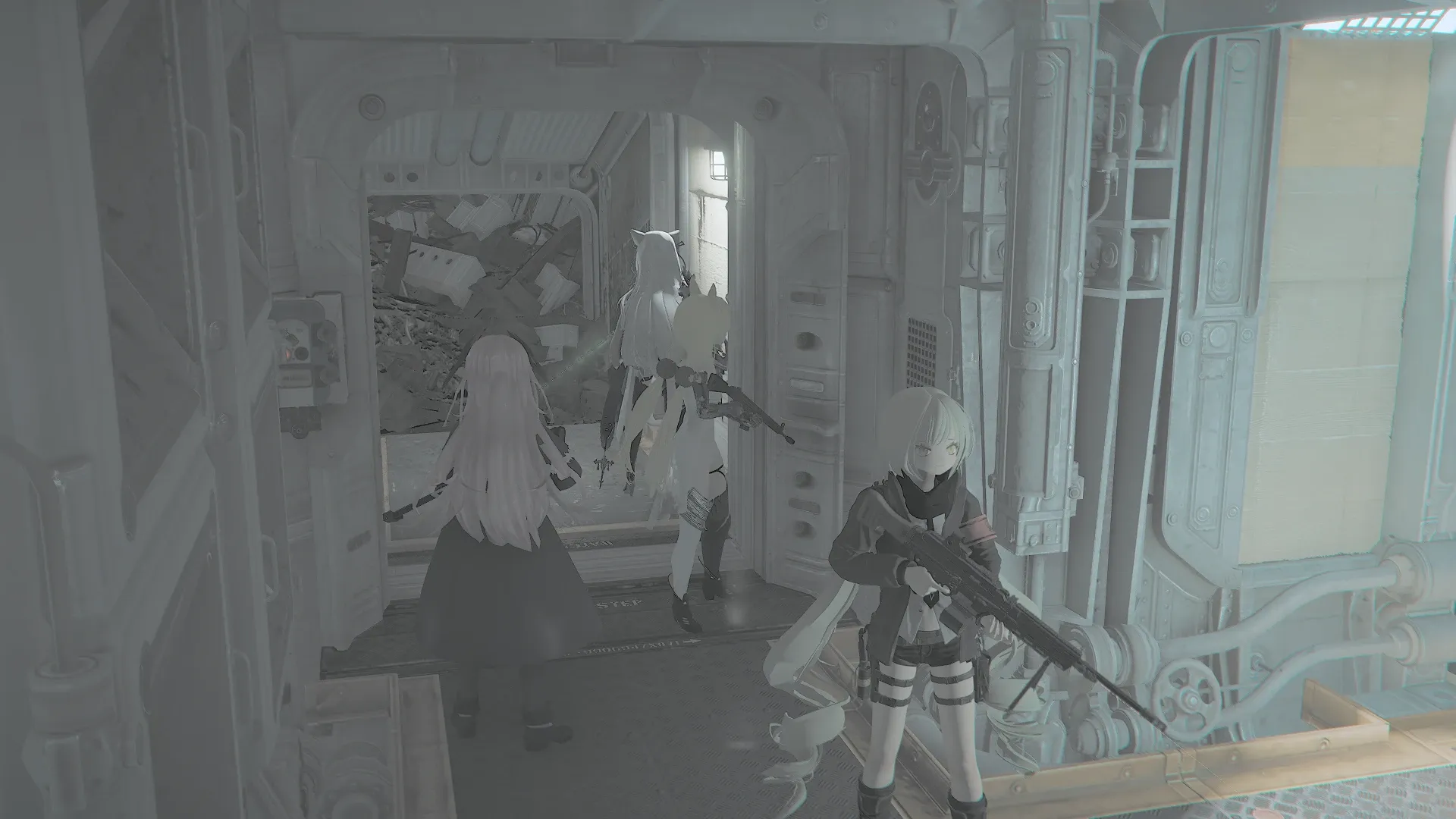 写真: 洞窟内のVaultを進む人形達