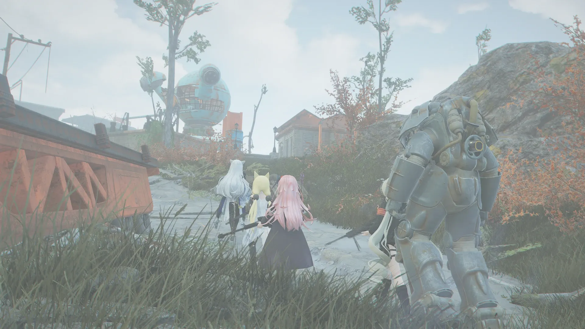 写真: 人形たちはMrハンディのような形をした古びた施設を見つける